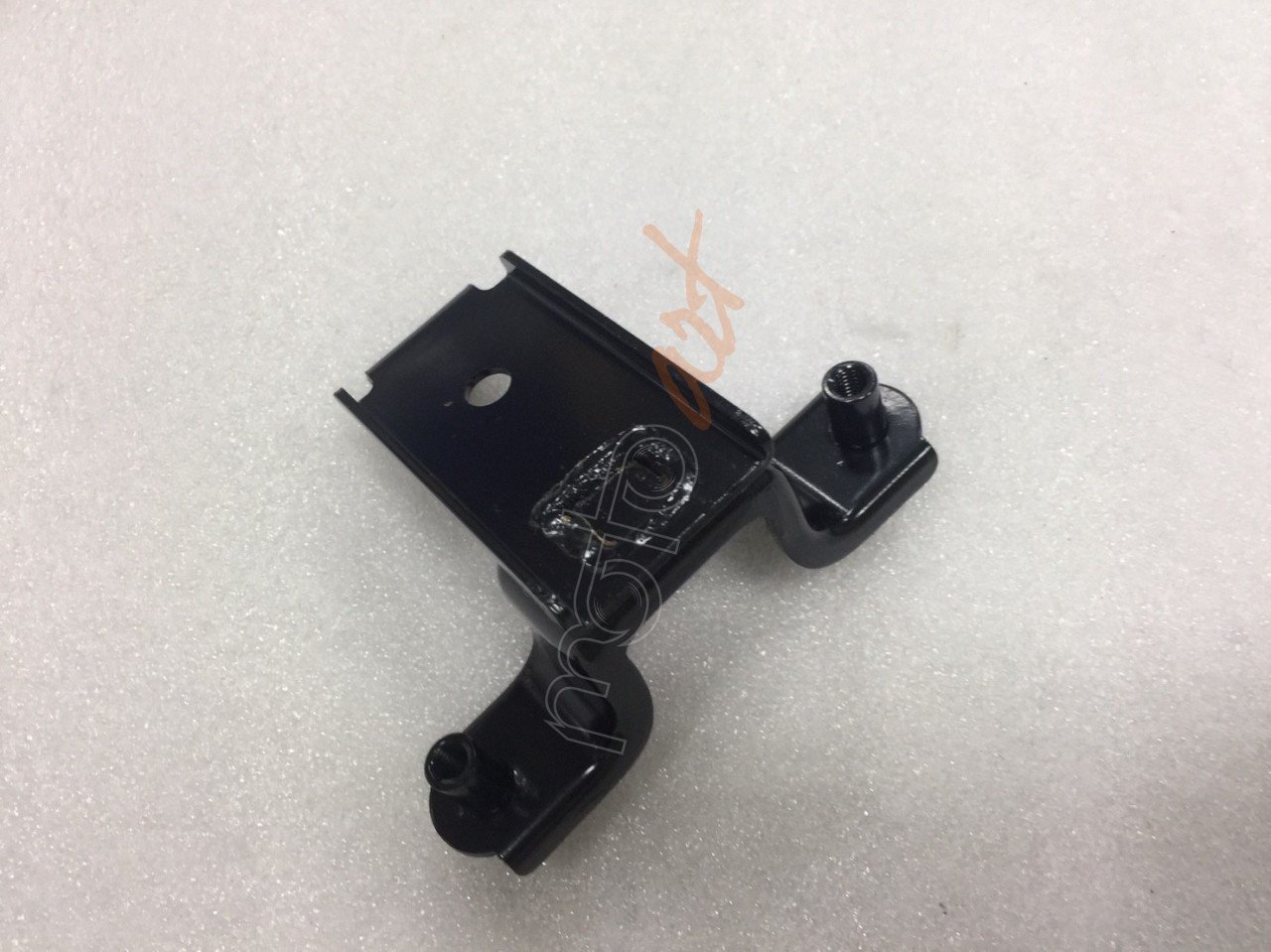 SYM HEAD LIGHT BRKT CRUISYM