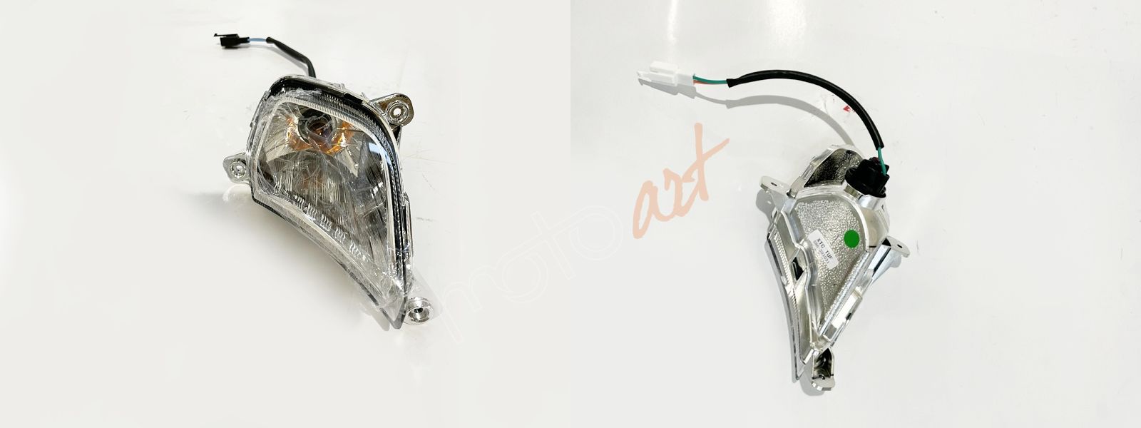 SYM_AYDINLATMA SINYAL_(33400-XTC-001)_ON SAG(R.)_ADET MOD.OZEL_JMXZ+ORT_