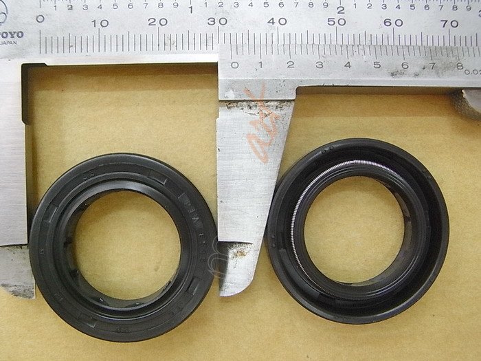 ウエダハジメ　00 93 SYM YAG KECESI 20X32X6 ORBIT