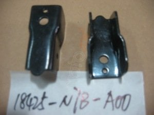 SYM SAG ARKA BASAMAK BRAKETI ( XS125K )