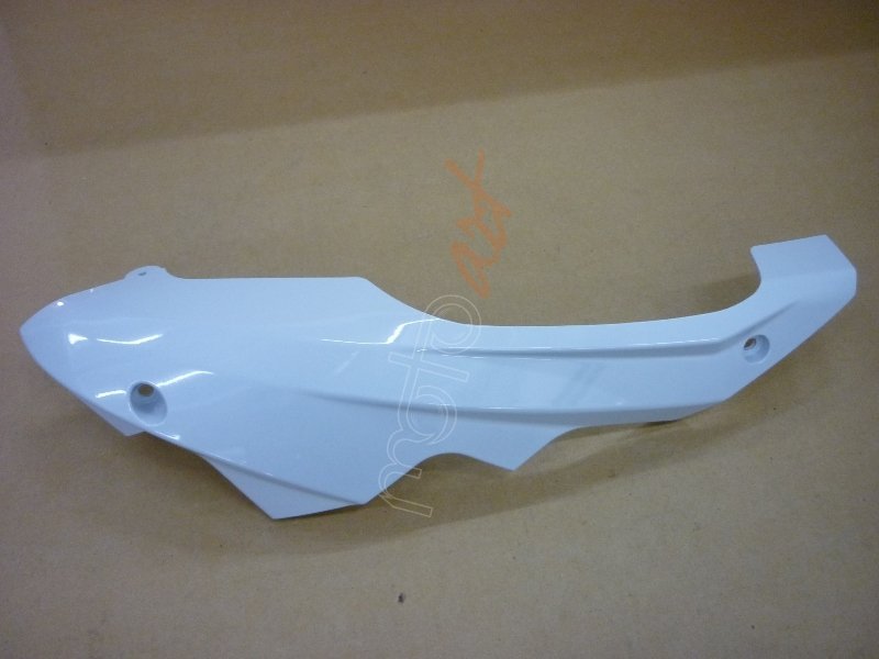 SYM SAG ALT PANEL BEYAZ   WOLF250