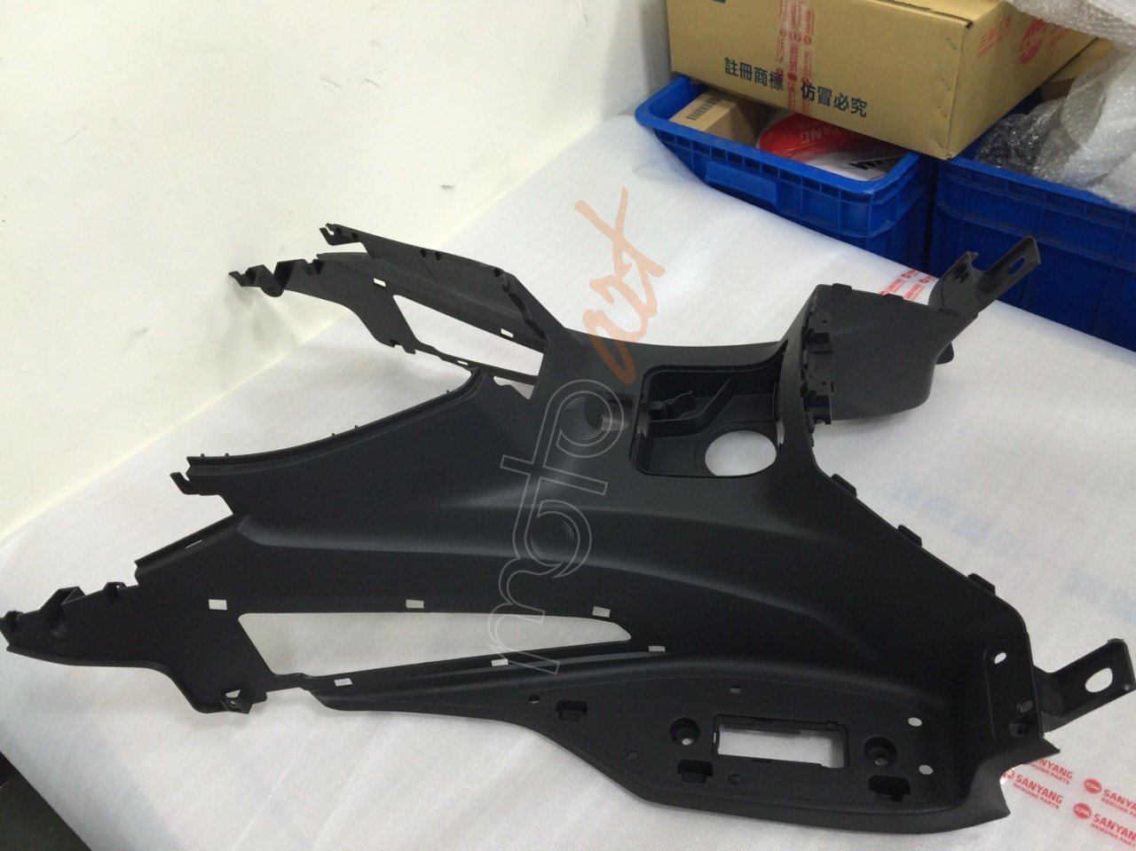 SYM JOYMAX ALT PANEL AYAK TABAN DÖŞEME