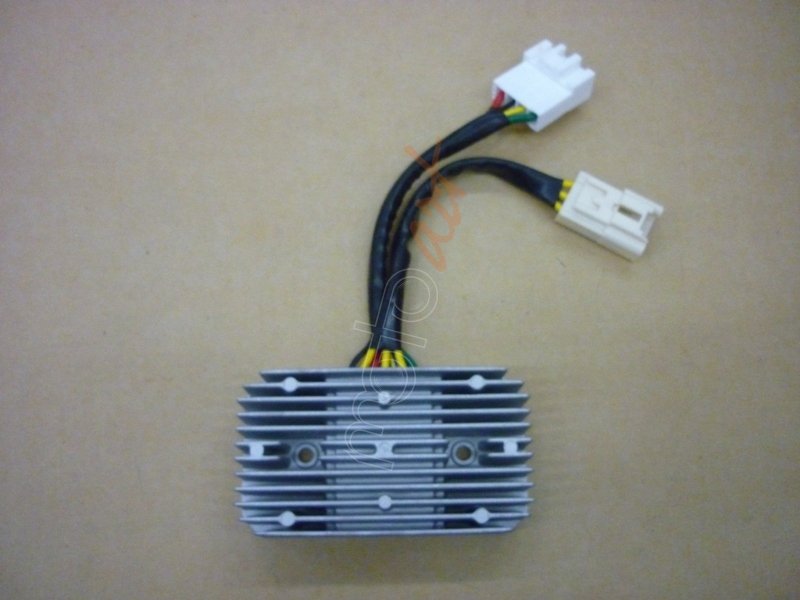 SYM GTS250I EVO/GTS250 KONJEKTOR-REGULATOR