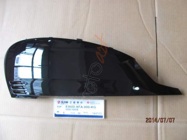 SYM SELE ALTI SOL GRENAJ PARLAK SIYAH (BK-5560S)(FIDDLE 3 200-125 )