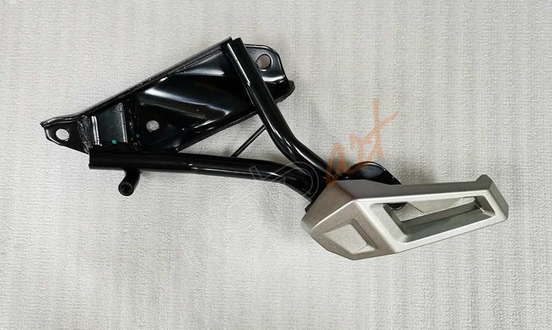 SYM_BRAKETI BASAMAK YOLCU ACILIR BAGLAMA BRAKETI ADET MOD.OZEL_ADX125_