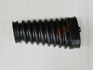 SYM_HORTUM KRANK KUTUSU KAPAGI BAGL KORUK HORTUM BORU SOL(L.)_ADET ADX125_DRAGON_MMBCU-&-